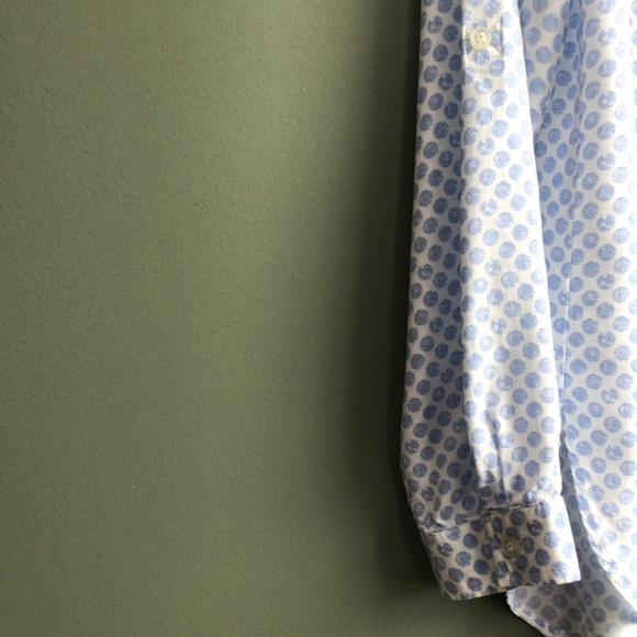 Ladies long sleeve button down blouse in light blue/white sz 10/M - Picture 6 of 9